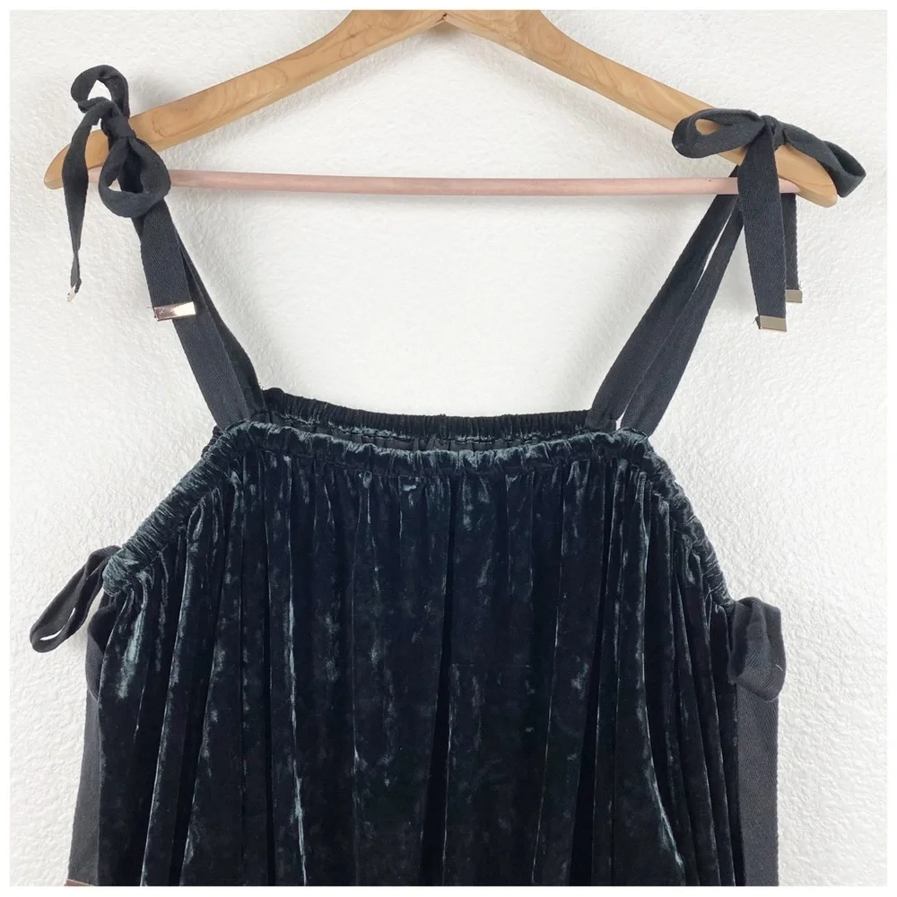 NWT Free People x Hot As Hell Beg 2 Differ Black Velvet‎ Bodysuit Size Medium